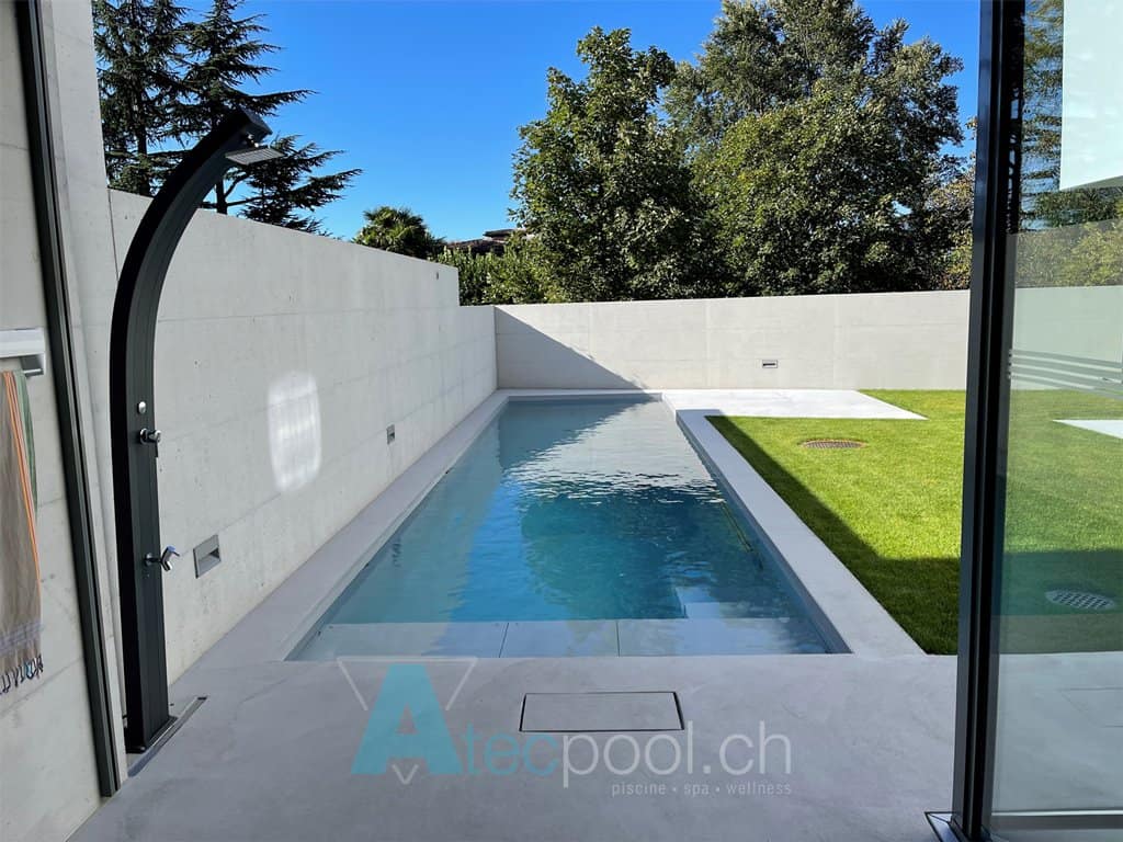 Piscina costruita con casseri EPS in Ticino